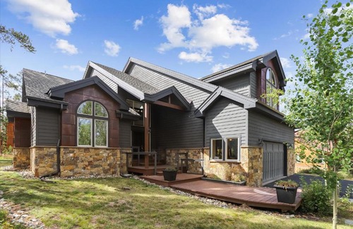 Breckenridge House | Shekel Haus