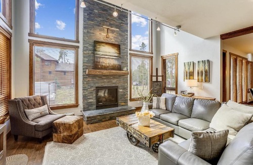 Breckenridge House | Shekel Haus