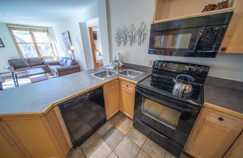 River Run House | Silver Mill 8212