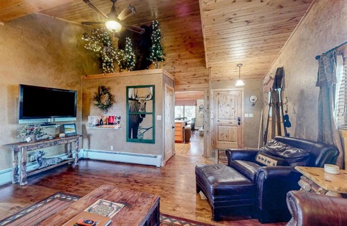 Grand Lake House | Six Moose Lodge