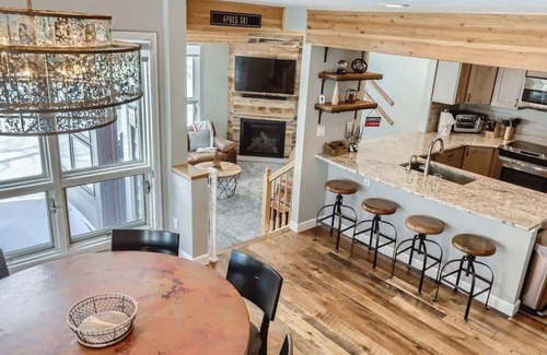 East Village at Copper House | Ski/Golf Duplex-Views, Base of Mtn, Close to Lifts