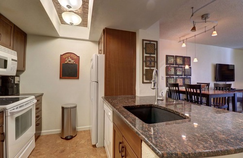 East Village at Copper Condo | Ski in/out Cozy 1 Bedroom Condo in East Village with available hot tub! FP211