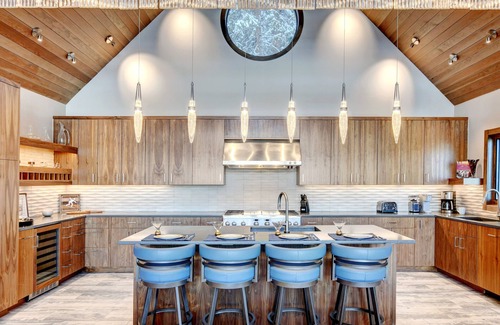 Winter Park House | Ski In Out Luxury Chalet 275 I Private Hot Tub I Amazing Views I Best Price I Discounted Attractions