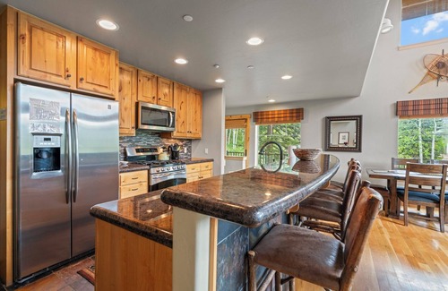 Purgatory House | Ski-In Ski-out, Ping Pong, Foosball, Pet Friendly!