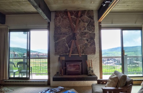 Steamboat Springs Condo | Ski-in/ski-out Mountain Side - Winter Shuttle Wifi Fireplace