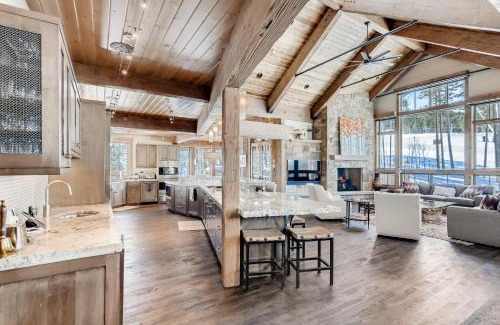 Timber Trail House | Skiers Palace