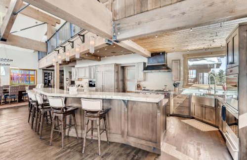 Timber Trail House | Skiers Palace