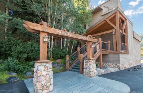 Mountain House Apartment | Snowdance Manor 205
