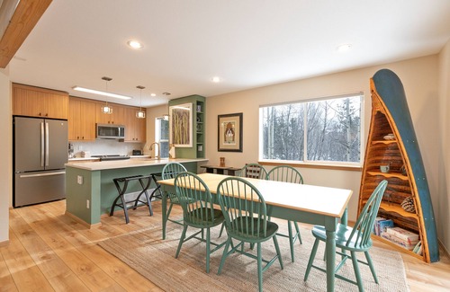 Frisco House | Sollotude Station Home: Walk to Downtown
