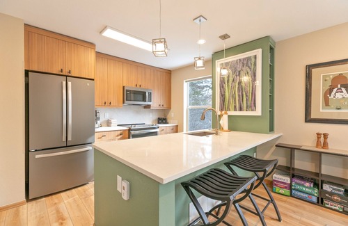 Frisco House | Sollotude Station Home: Walk to Downtown