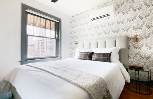 Uptown Apartment | Sonder | The Essex | Calming 1BR + Sofa Bed