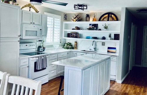 Littleton House | Spacious 5-bedroom house with AC and WiFi near downtown Littleton.