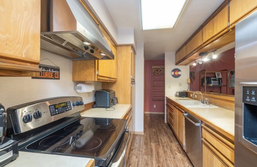 Telluride Condo | Spacious Condo in Telluride-Beautiful West Views!