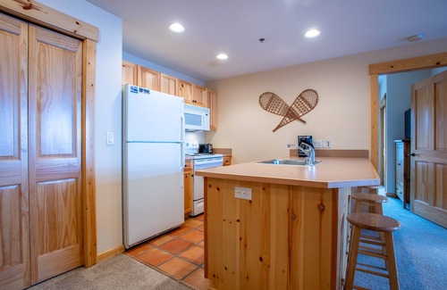 Copper Mountain Village Condo | Spacious condo in the heart of the center village, free wifi & parking