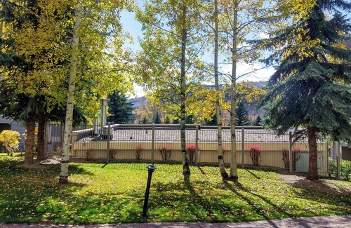 Avon Condo | Spacious Condo w/FREE WiFi, Parking, Heated Pool, Hot Tubs, Skier Shuttle,
