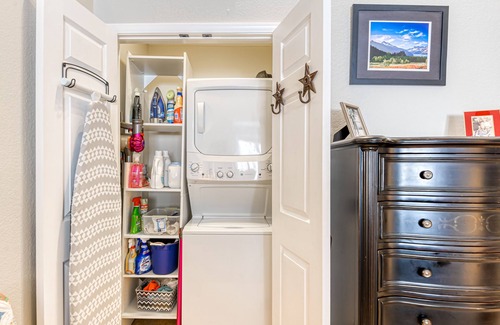 Purgatory House | Spacious & Dog-Friendly Townhouse w/Shared Hot Tub, Free WiFi, & Wood Fireplace