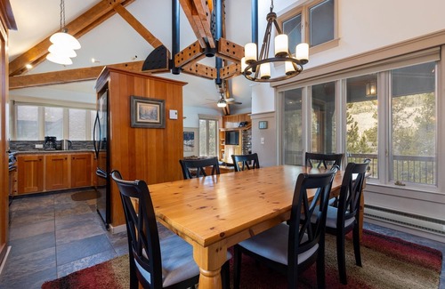 Keystone House | Spacious Luxury Townhome/Pool and Hot Tub Access/Recently Updated