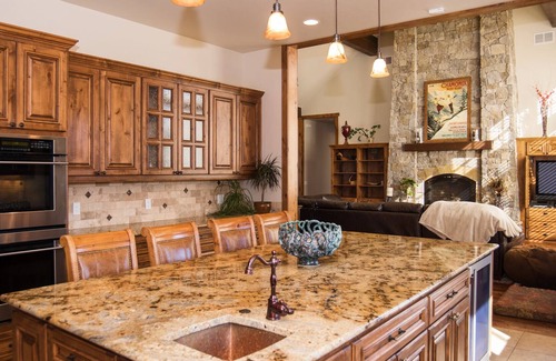 Carbondale House | Spacious Mountain Home in Beautiful Golfing Community, 29 Mi. 2 Skiing in Aspen