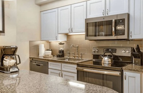 Vail Apartment | Spacious Streamside at Vail 1BR Condo with Onsite Amenities