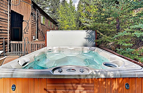 Intermountain House | Spacious Townhome with Hot Tub, Adjacent to Gore Creek | 4.5 Miles to Vail