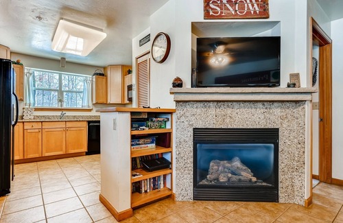 Frisco Condo | Streamside Lane | 2BR/2BA | Ski Bus | Walk to Main