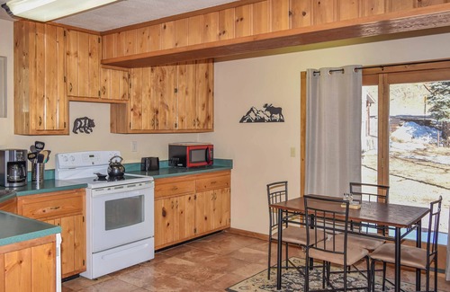 Cascade-Chipita Park Cabin | Streamside cabin covered in aspen trees, just minutes to family-fun activities!