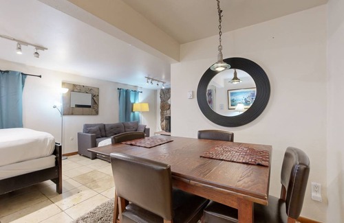 Intermountain Apartment | Studio flat ∙ 4 guests