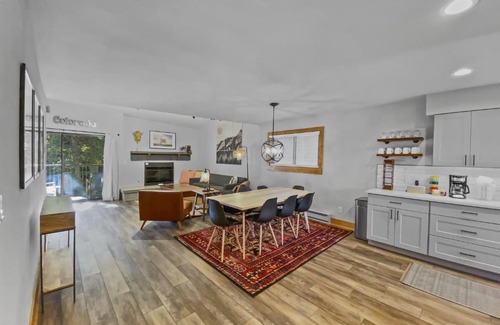 Four O'Clock Apartment | Sundowner II 225 condo