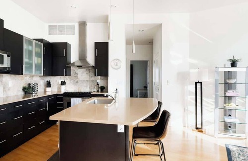 Stapleton Condo | Sunny Corner Condo | Central Park | 30+ Days