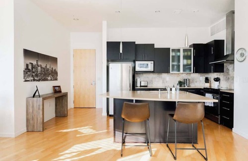 Stapleton Condo | Sunny Corner Condo | Central Park | 30+ Days