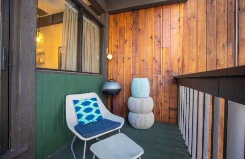 Warrior's Mark House | Tamarisk MidCentury Modern Walk To Main Street And Slopes