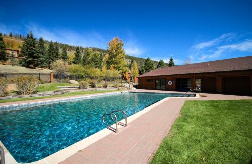 Keystone House | Tennis Townhomes 1319 by SummitCove Lodging