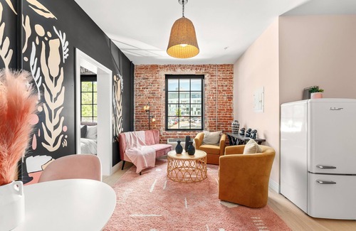 Golden Triangle Apartment | The Acoma House