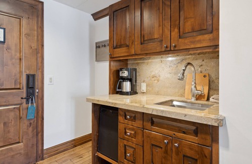 Aspen Condo | The Aspen Mountain Residences Luxury 3 Bedroom Mountainside
