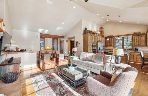 Baldy Mountain House | The Beaver Lodge at Breckenridge home
