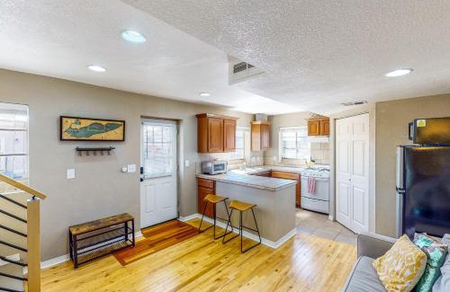 Sloan Lake Apartment | The Carriage House