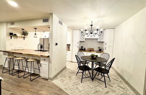 Skyway Condo | The Cozy Getaway