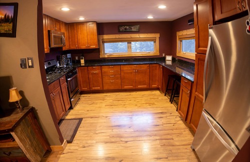 Alma House | The Fox Den is the perfect cabin for a couples get away near Breckenridge CO.