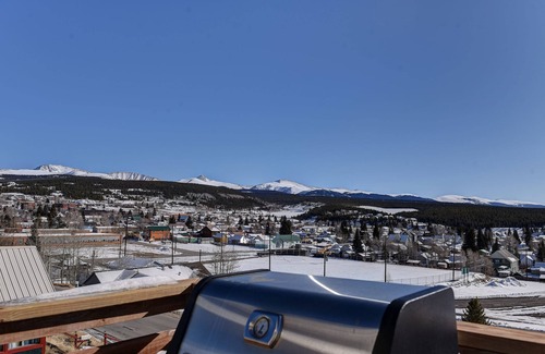 Leadville House | The Hilltop Haven w Hot Tub & The Best Views!