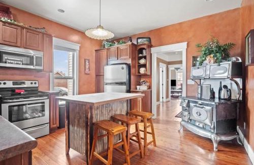 Leadville House | The Lady Sage