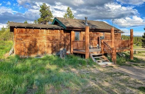 Grand Lake Cabin | This cabin is a 4 bedroom(s), 2 bathrooms, located in Grand Lake, CO.