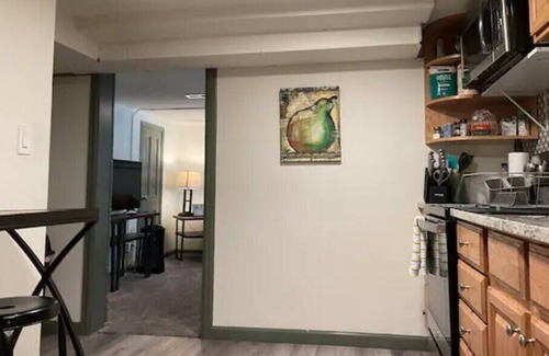 Lakewood Apartment | This guest suite is a 1 bedroom(s), 1 bathrooms, located in Lakewood, CO.