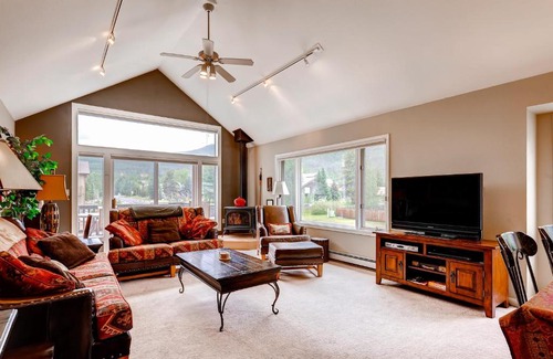 Frisco House | Three-Bedroom Pitkin Townhome