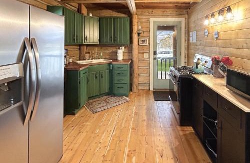 Mesa House | Timeless Mesa Hideaway cabin