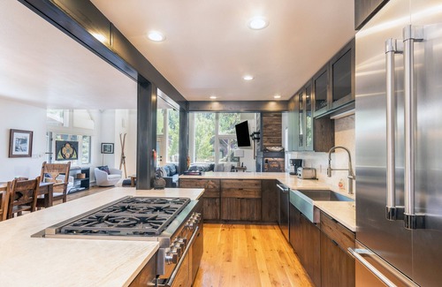 Telluride House | Town of Telluride 4 Bedroom 3 1/2 Bath Gem