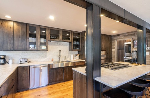 Telluride House | Town of Telluride 4 Bedroom 3 1/2 Bath Gem