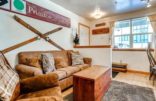 Frisco Apartment | Two-Bedroom Condo at Streamside Lane