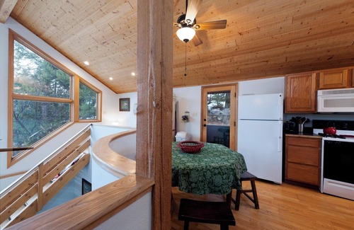 Durango House | Two Pet Friendly Rustic Cabins on the Animas River - 6 Min to Downtown DGO