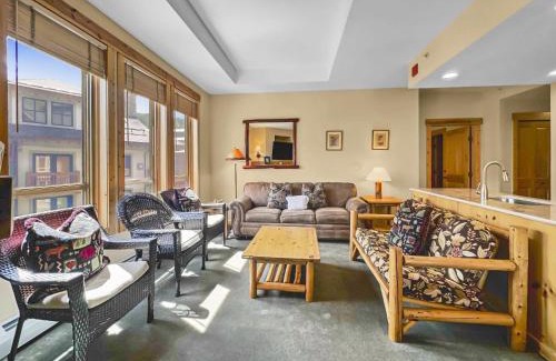 Copper Mountain Village Apartment | Tx414 Taylors Crossing Condo