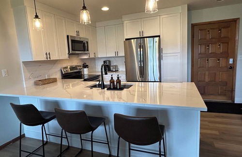 Avon Condo | Ultimate Beaver Creek Condo: 3 BED - 3 BATH condo SLEEPS 8 with 6 beds